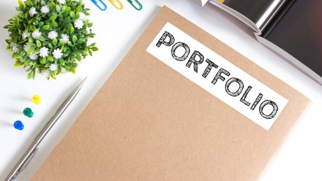 PORTFOLIOって書いてあるノート