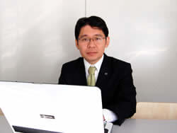 東洋大学経営学部で非常勤講師も務める伊藤さん