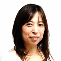 行政書士 柳田亮子さん